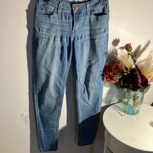 Levi’s High-Waisted Skinny Jeans